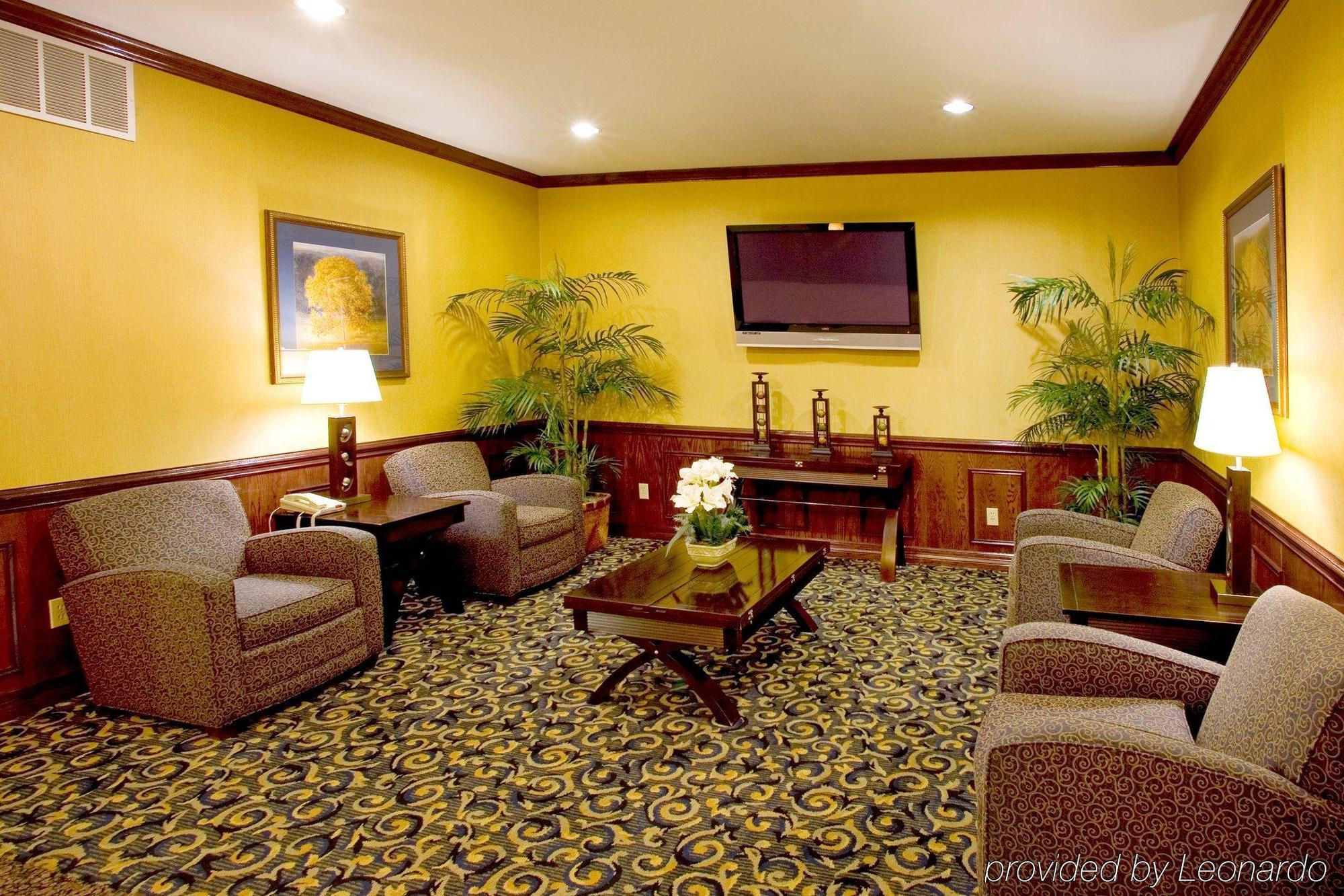 Holiday Inn Express Hotel And Suites Falfurrias ภายใน รูปภาพ